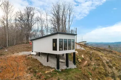 431 Bald Knob Mountain And Cummings Cove Rd, Doyle, TN 38559