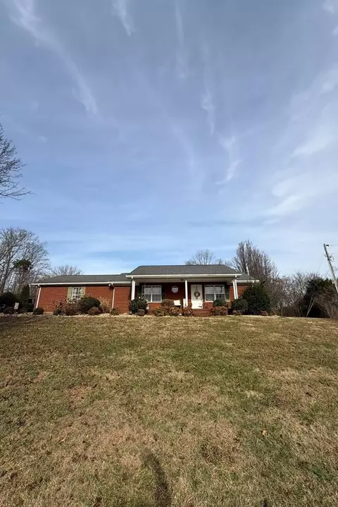 219 Tator Knob Rd, Liberty, TN 37095