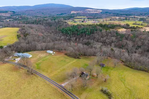 3 64 Ac Open Range Rd, Crossville, TN 38555
