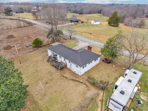 View/Area - Undisclosed, Walling, TN 38587 photo 2 of 15
