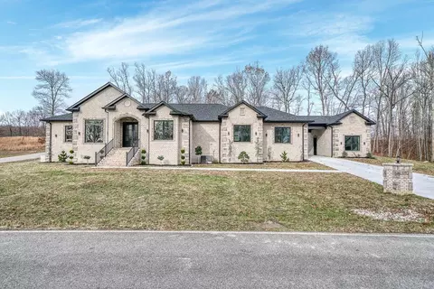 519 Cumberland View Dr, Crossville, TN 38555