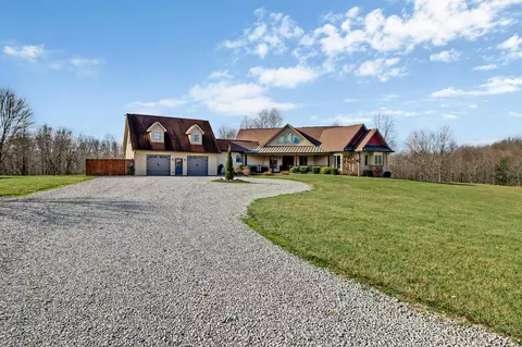 370 Randolph Rd, Crossville, TN 38555
