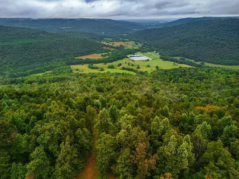 5 1ac Bear Knob Ln, Crawford, TN 38554