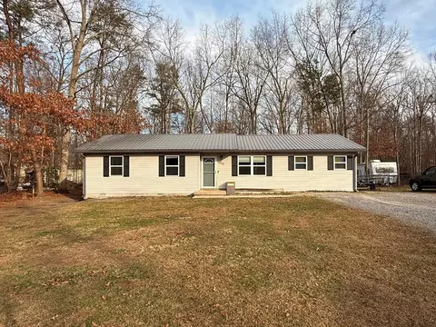 1070 N Shady Loop Ln, Clarkrange, TN 38553