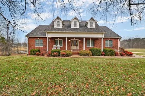 5424 Wilder Rd, Grimsley, TN 38565