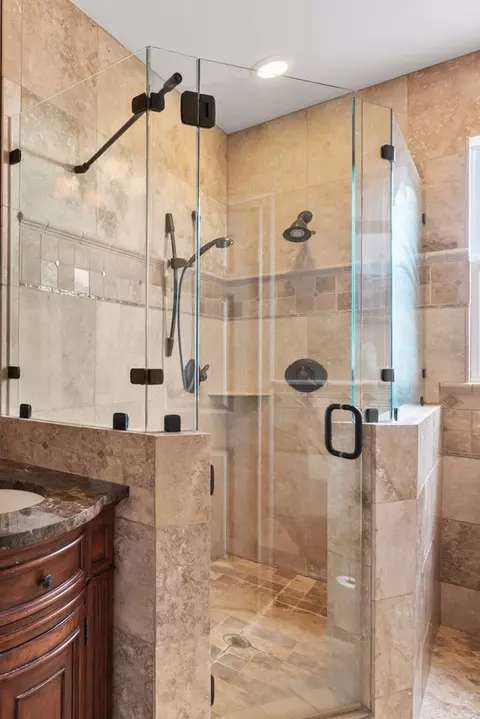 Bath - 180 Allisona Rd, Eagleville, TN 37060 photo 6 of 7