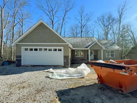 105 Peebles Rd, Crossville, TN 38558