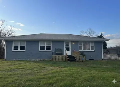 15 Amos Mcclerran Rd, Celina, TN 38551