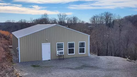 276 Schelley Rd, Gainesboro, TN 38562
