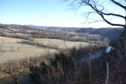5 52ac Cabin Hill Rd, Celina, TN 38551