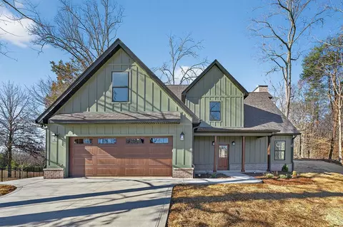 634 Longstreet Dr, Cookeville, TN 38501