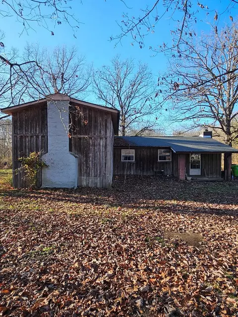 409 Tom Welch Rd, Crossville, TN 38571