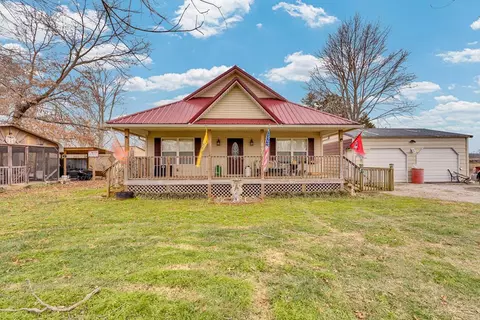 590 Franks Ferry Rd, Sparta, TN 38583