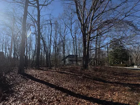 336 Lakeview Dr, Crossville, TN 38558