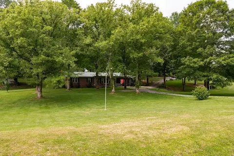 427 Allen Chapel Rd, Hilham, TN 38568