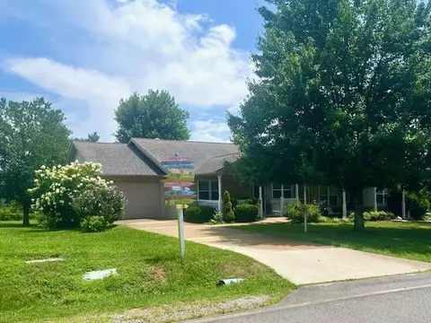 165 Grandview Ln, Crossville, TN 38571