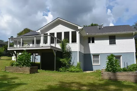 91 Upper Meadows Rd, Sparta, TN 38583