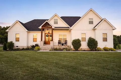 361 Parragon Rd, Cookeville, TN 38506