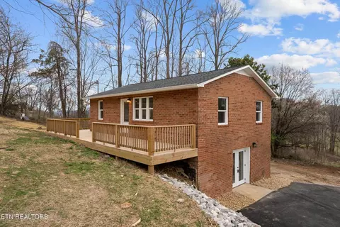 1080 Old Calvalry Rd, Cookeville, TN 38506