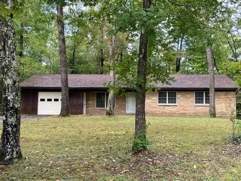 69 Laurel Dr, Sparta, TN 38583
