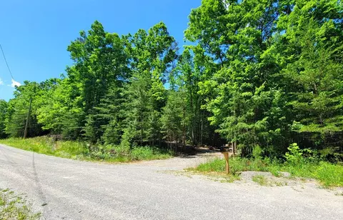 638 Flat Top Vw, Wilder, TN 38589