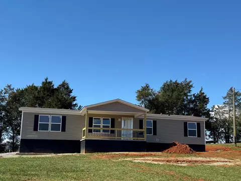 400 Lake Dr, Albany, KY 42602