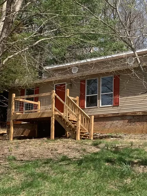 1564 Boone Dr, Cookeville, TN 38506