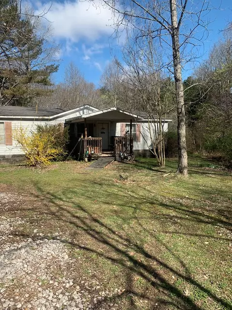 7395 Andkoo Rd, Baxter, TN 38544