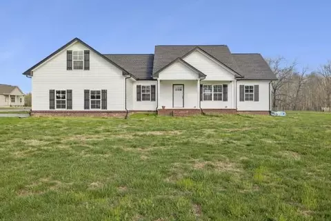 383 Old Coleytown Ln, Lafayette, TN 37083