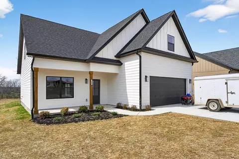 165 Cripps Ln, Smithville, TN 37166