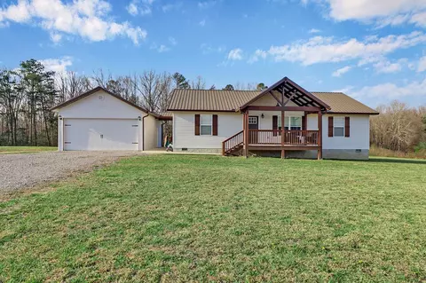 324 Fitzgerald Ln, Jamestown, TN 38556