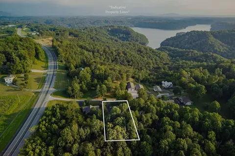 230 Storyland Dr, Byrdstown, TN 38549