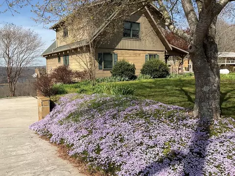 132 Millers Mill Est Rd, Byrdstown, TN 38549