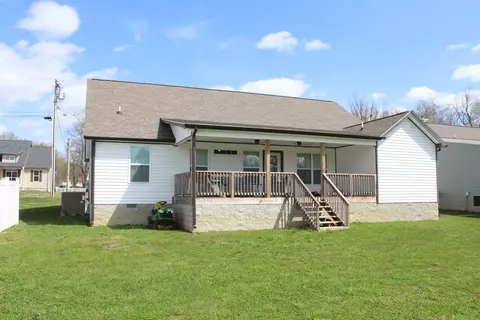 Exterior - 104 Reece Rd, Baxter, TN 38544 photo 2 of 3