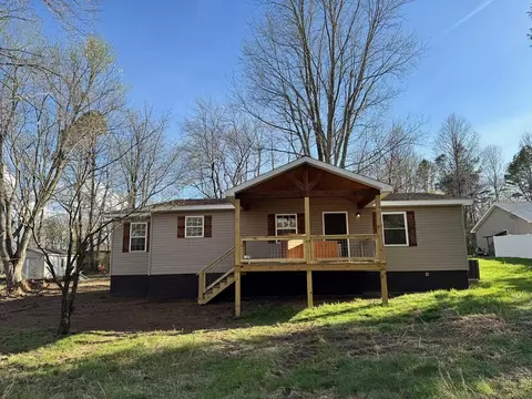 2506 Rugby Pike, Jamestown, TN 38556