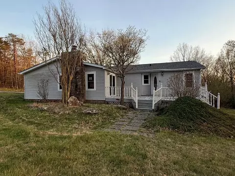 424 Lakeview Dr, Crossville, TN 38558