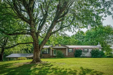 1058 Mcgregor Ln, Cookeville, TN 38501