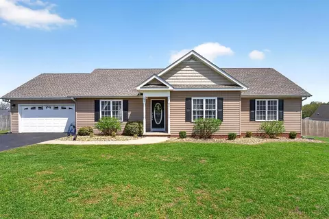 241 Golden Cir, Cookeville, TN 38506