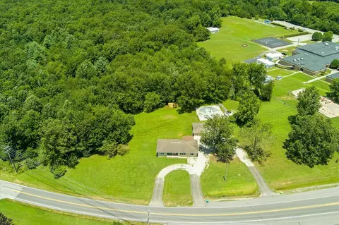 3710 Lantana Rd, Crossville, TN 38572