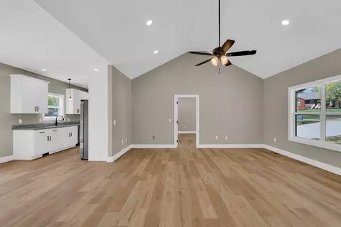 Living - 8352 Southfork, Baxter, TN 38544 photo 3 of 4