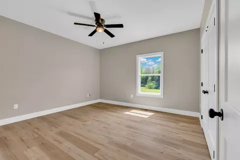 Bedroom - 8352 Southfork, Baxter, TN 38544 photo 2 of 6