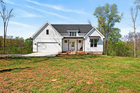 4065 S Allen Rd, Baxter, TN 38544