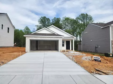 305 SW London Ct, Baxter, TN 38544