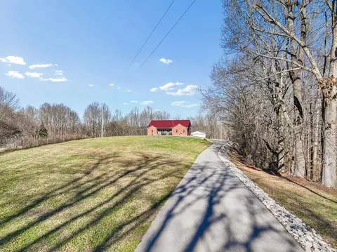 9200 Dobbs Cemetery Rd, Baxter, TN 38544