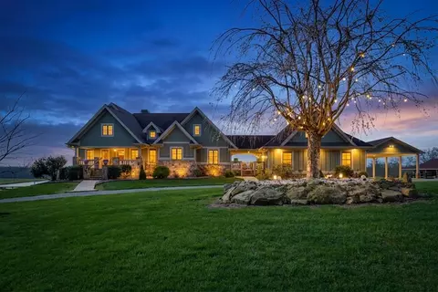 1201 Bridle Trl, Spencer, TN 38585