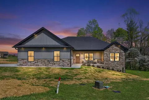 227 Suzie Ct, Crossville, TN 38555