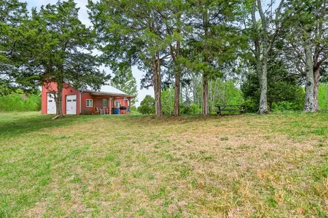 Exterior - 7400 Franks Ferry Rd, Walling, TN 38587 photo 10 of 10