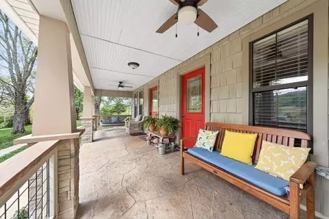 Exterior - 7400 Franks Ferry Rd, Walling, TN 38587 photo 3 of 10