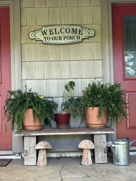 Exterior - 7400 Franks Ferry Rd, Walling, TN 38587 photo 4 of 10