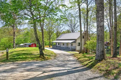 44 Triple R Ln, Crossville, TN 38571